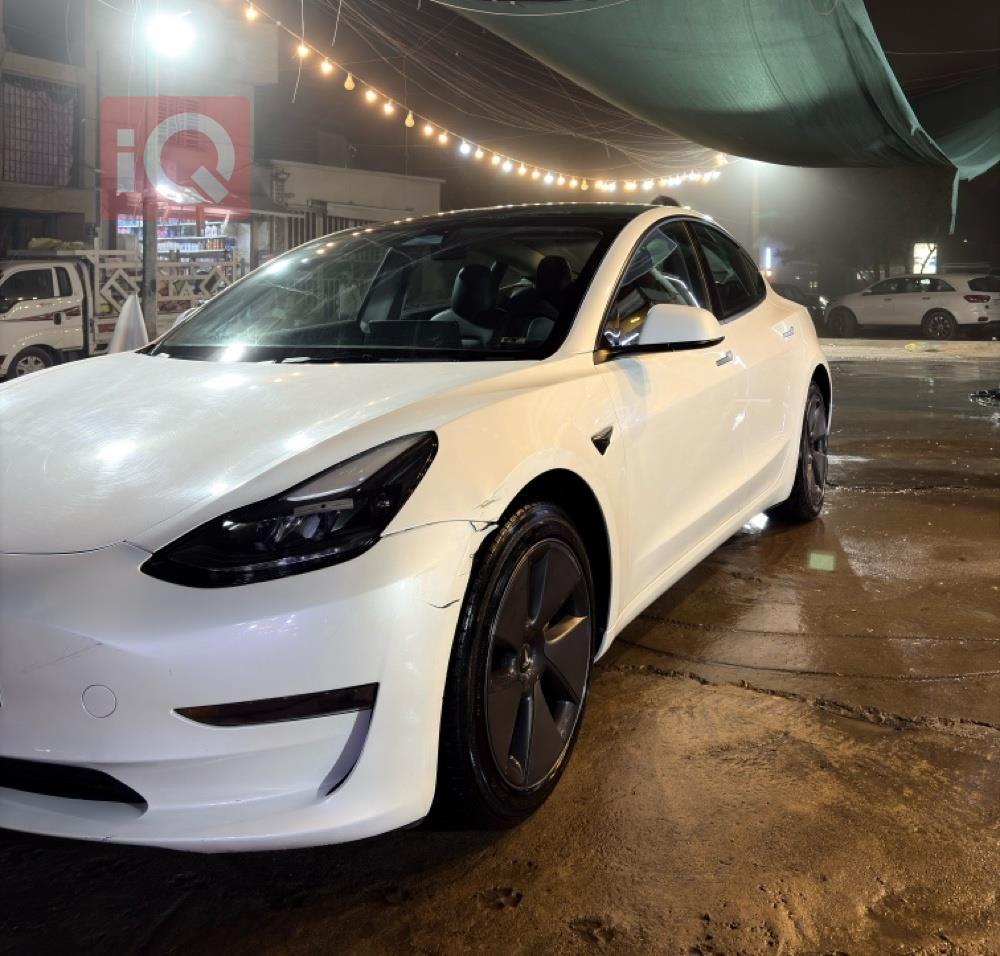 تێسلا مۆدێل 3